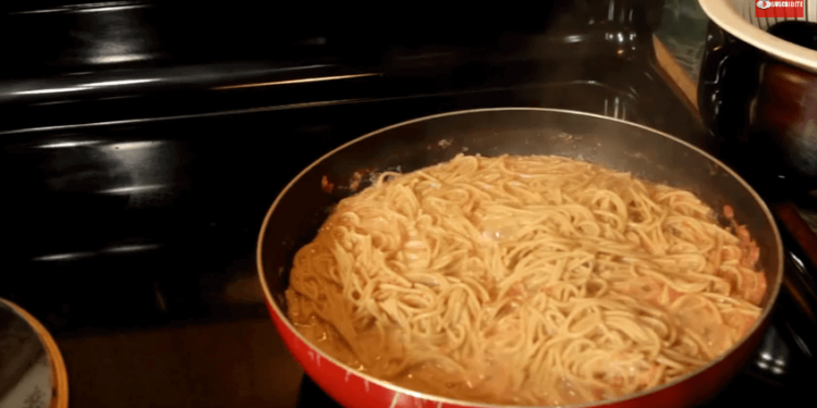 Espagueti a mi Estilo con Crema y Queso | Casayfamiliatv