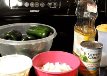 Rajas de Chile con Elotes y Crema | Casayfamiliatv