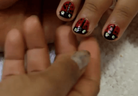 Uñas Decoradas, Para Niñas Tipo Mariquitas