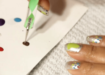 Uñas Decoradas con Arbolito de Navidad – Diseño de Uñas # 5