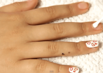 Uñas Decoradas con Corazoncitos | Para las Niñas