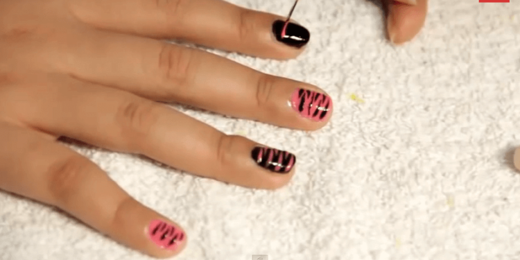 Uñas Decoradas para las Niñas | Rayas de Cebras