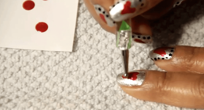 Uñas Decoradas | Sencillas con Corazones