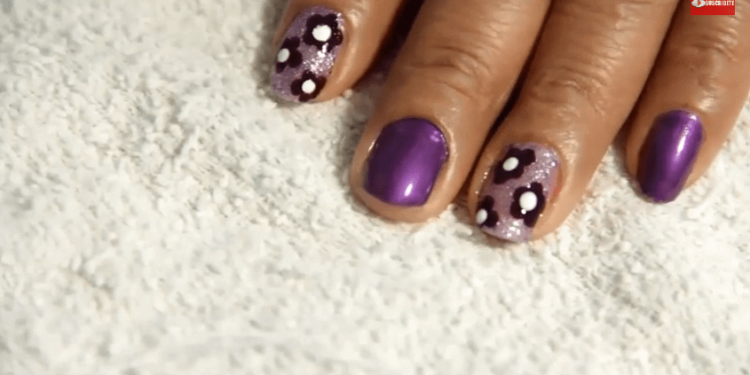 Uñas Decoradas | Flores Moradas | Casayfamiliatv