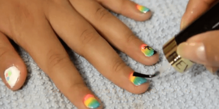 Uñas Decoradas | Playa con Palmeras | Para las Niñas