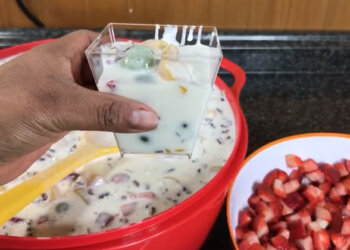 Preparando Ensalada de Frutas con Crema para unas 80 Personas – Recetas en Casayfamiliatv