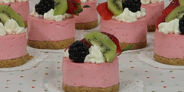 Mini Cheesecakes de Fresas para Mesa de Postres – Recetas en Casayfamiliatv