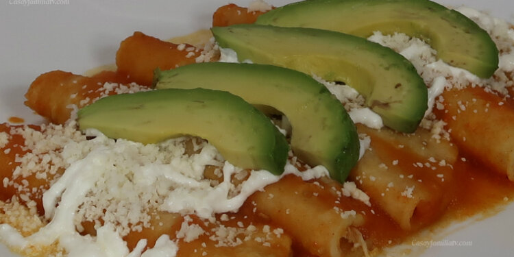 Entomatadas de Pollo - Recetas en Casayfamiliatv - Recetas en Casayfamiliatv Entomatadas de Pollo – Recetas en Casayfamiliatv