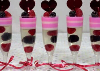 Gelatinas en Copas con Frutas Encapsuladas | Recetas en Casayfamiliatv